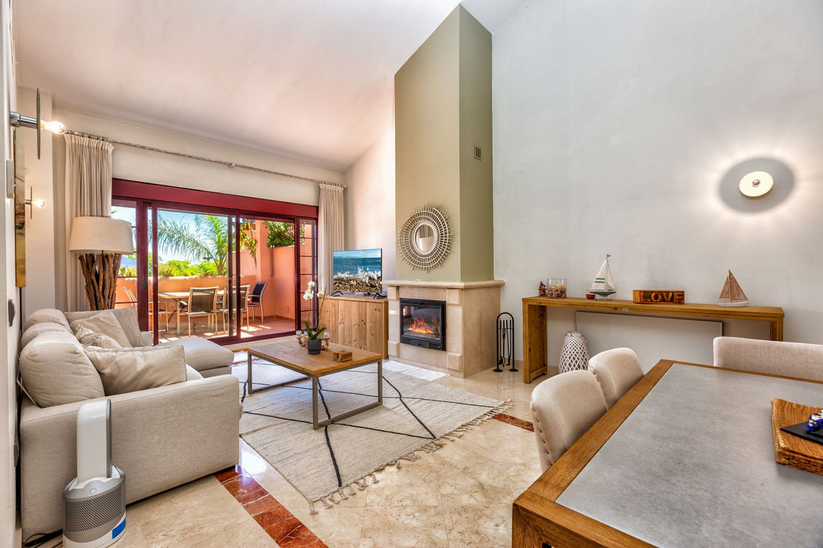 3 Bed Apartment for sale in La Mairena Costa Del Sol, Málaga, Spain