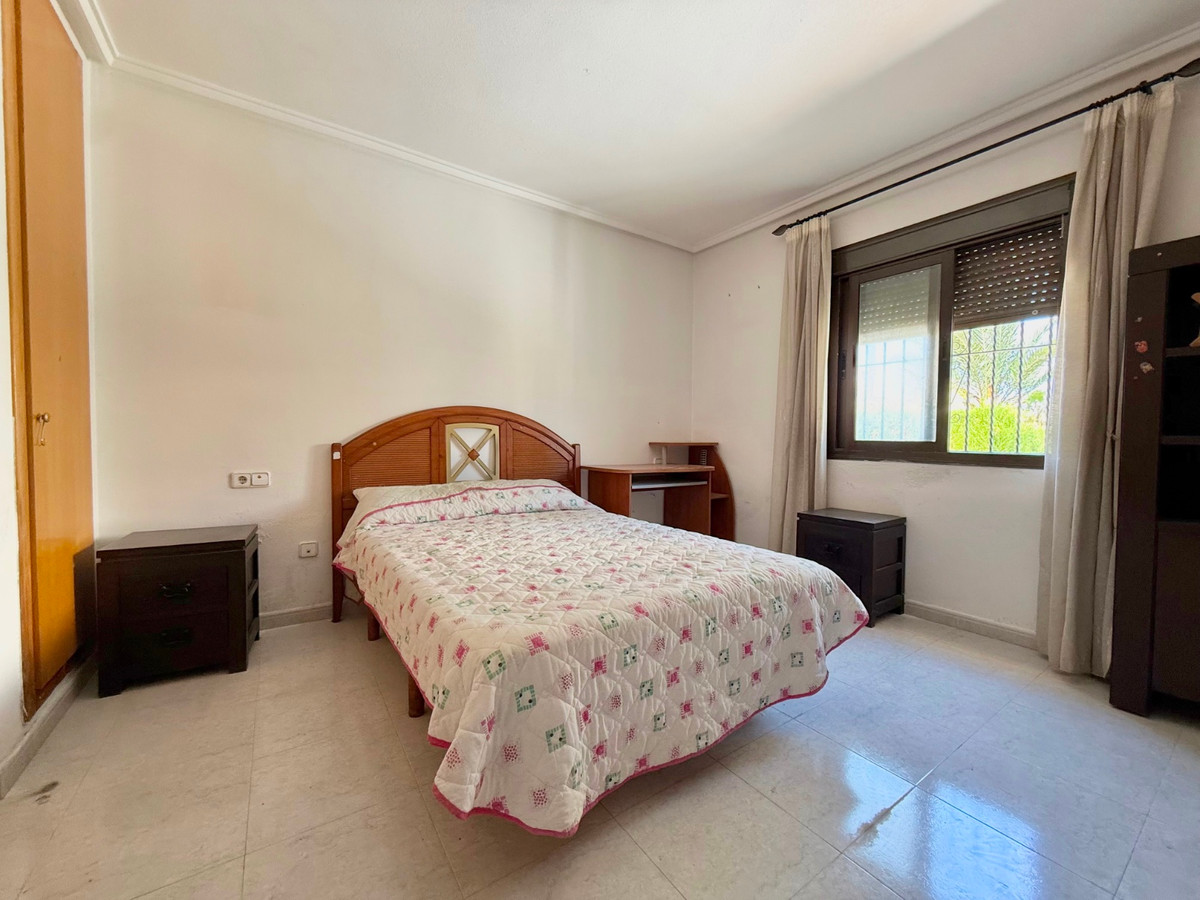 Se vende Pareada de 3 dormitorios en Costa Blanca, Alicante, España