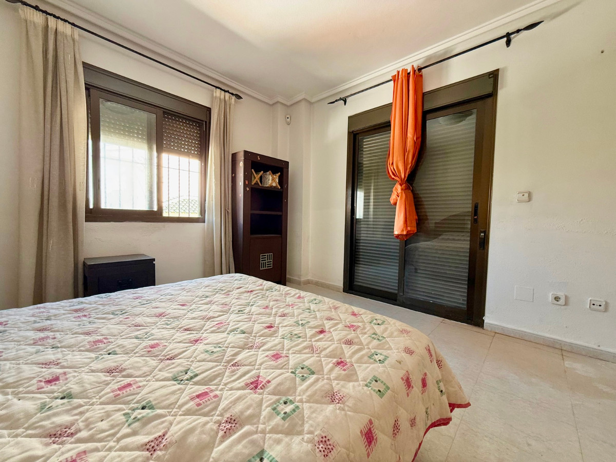 Se vende Pareada de 3 dormitorios en Costa Blanca, Alicante, España