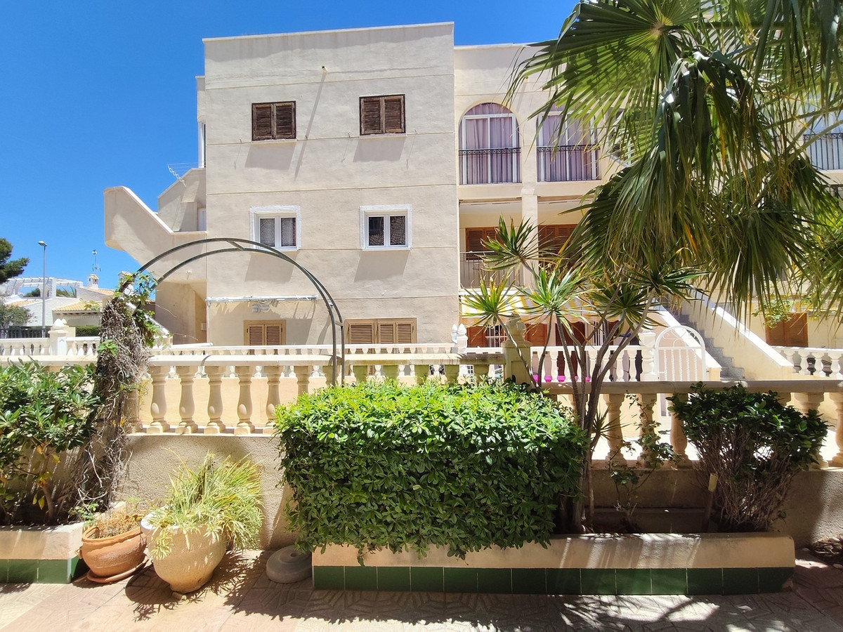 Se vende Adosada de 3 dormitorios en Costa Blanca, Alicante, España
