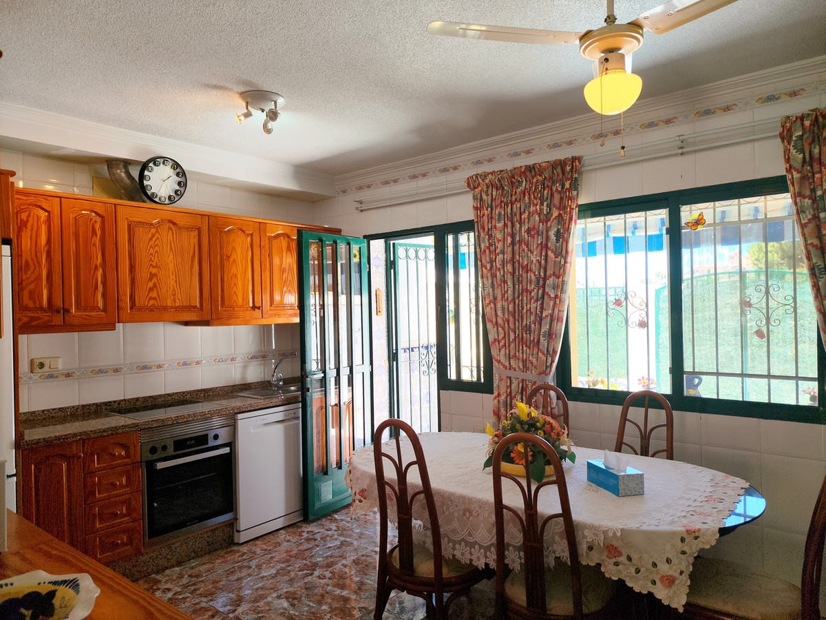 Se vende Adosada de 3 dormitorios en Costa Blanca, Alicante, España