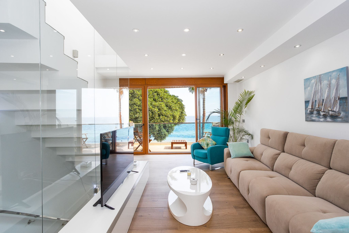 Se vende Villa - Chalet de 7 dormitorios en Costa Calida, Murcia, España