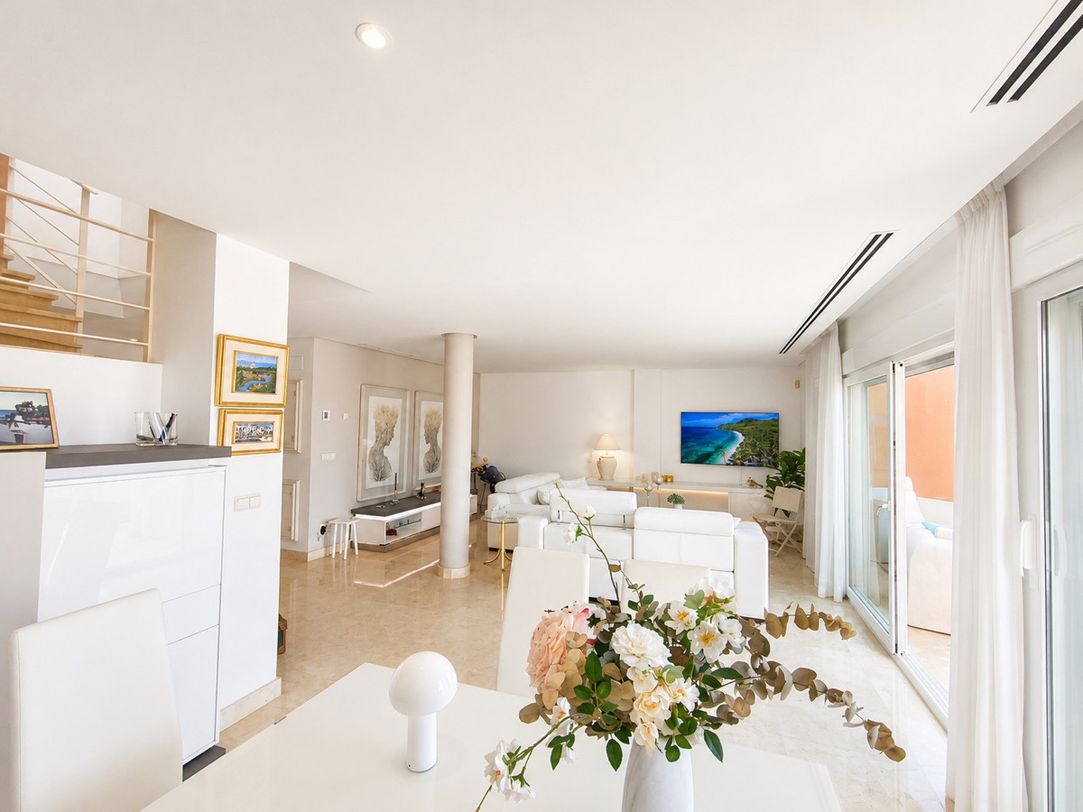 2 Bed Apartment for sale in Nueva Andalucía Costa Del Sol, Málaga, Spain