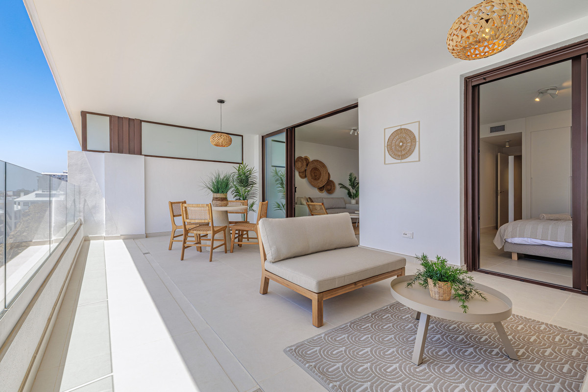 2 Bed Apartment for sale in Fuengirola Costa Del Sol, Málaga, Spain