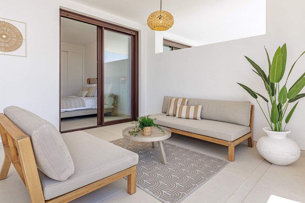 2 Bed Apartment for sale in Fuengirola Costa Del Sol, Málaga, Spain