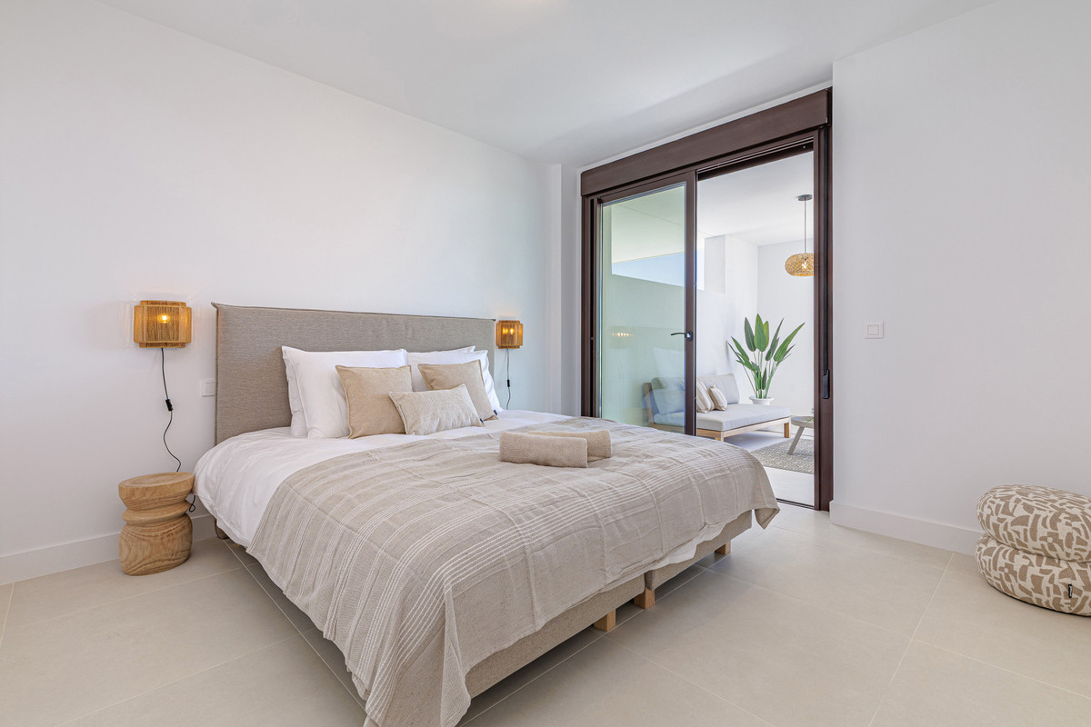 2 Bed Apartment for sale in Fuengirola Costa Del Sol, Málaga, Spain