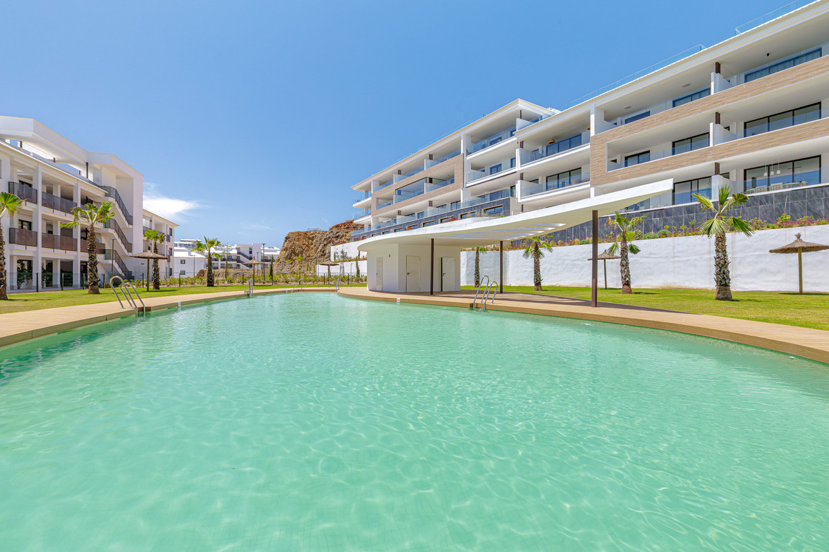 2 Bed Apartment for sale in Fuengirola Costa Del Sol, Málaga, Spain