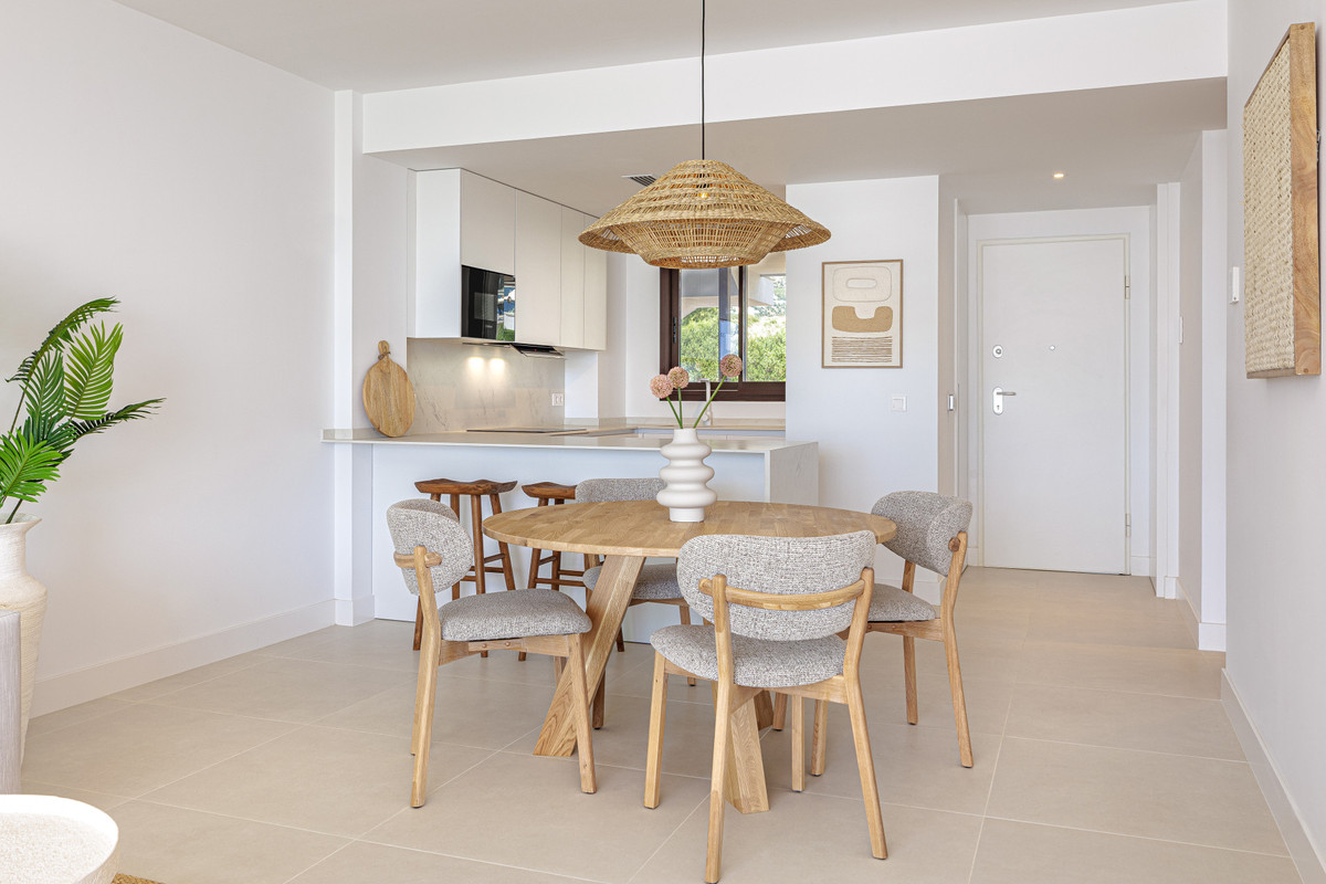 2 Bed Apartment for sale in Fuengirola Costa Del Sol, Málaga, Spain