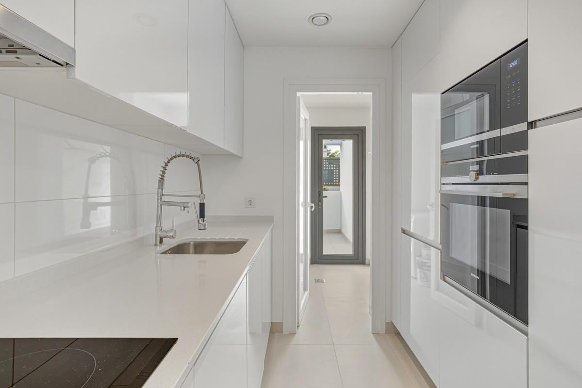 Se vende Apartamento Planta Baja de 2 dormitorios en Costa Del Sol, Málaga, España