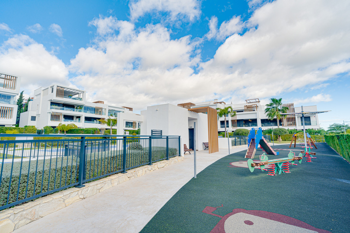 Se vende Apartamento Planta Baja de 2 dormitorios en Costa Del Sol, Málaga, España
