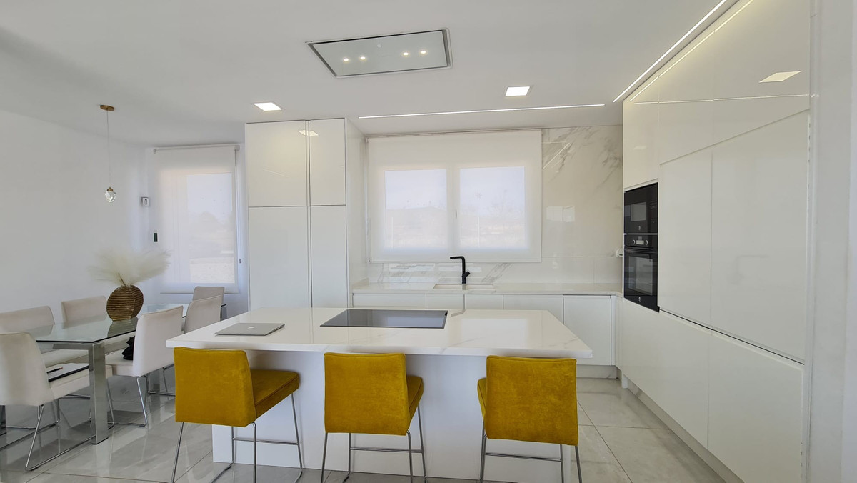 Se vende Villa - Chalet de 3 dormitorios en Costa Blanca, Alicante, España