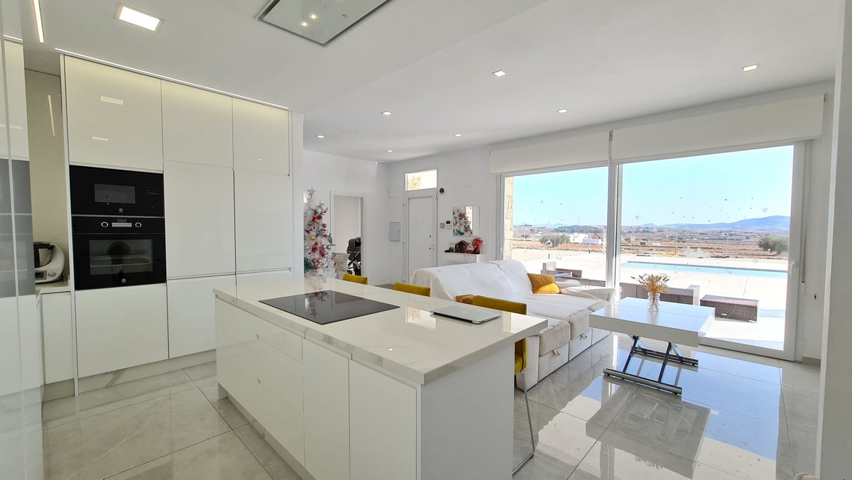 3 Bed Townhouse for sale in Pinoso Costa Blanca, Alicante, Spain