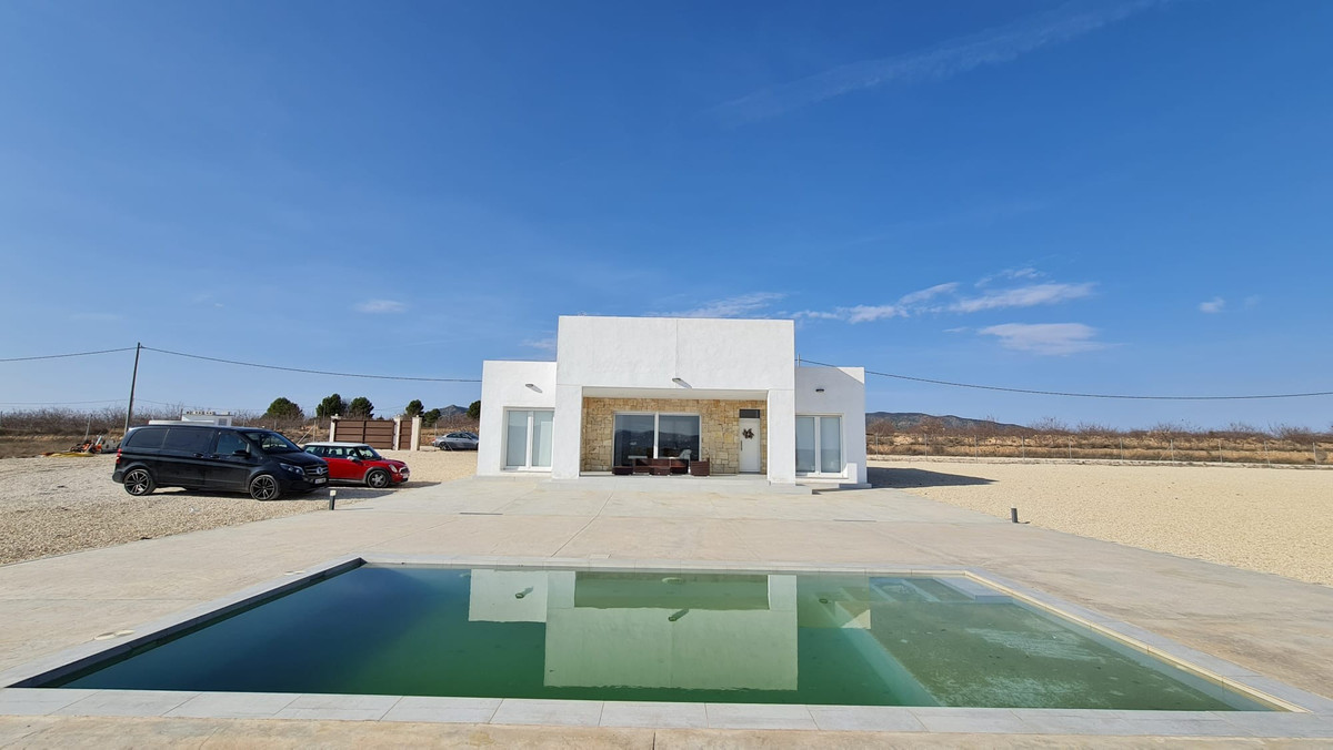 3 Bed Townhouse for sale in Pinoso Costa Blanca, Alicante, Spain