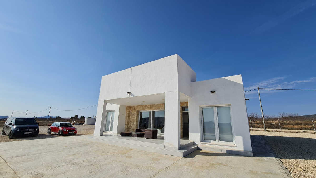 3 Bed Townhouse for sale in Pinoso Costa Blanca, Alicante, Spain