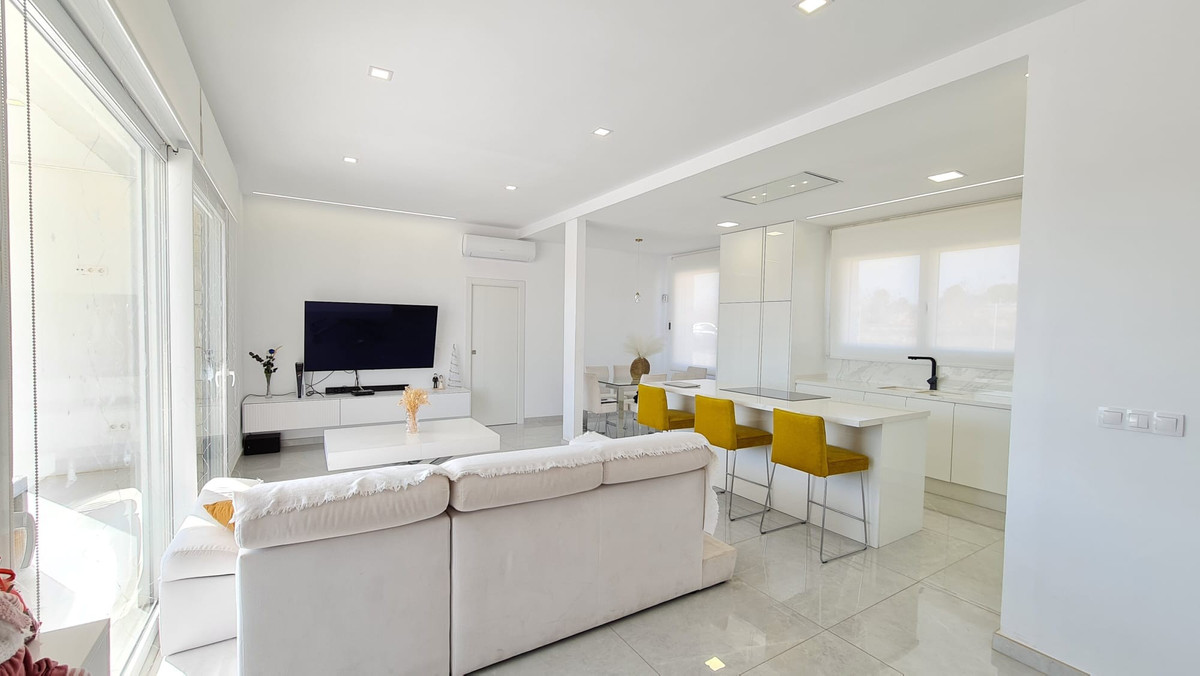 3 Bed Townhouse for sale in Pinoso Costa Blanca, Alicante, Spain