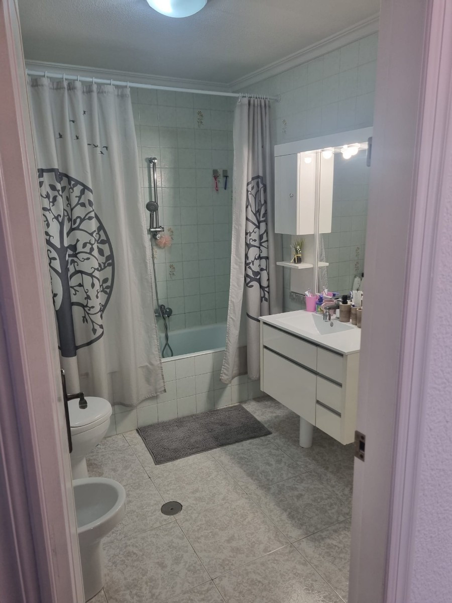 Se vende Apartamento Planta Baja de 4 dormitorios en Costa Blanca, Alicante, España