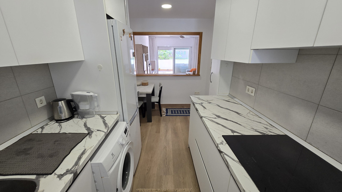 Se vende Apartamento Planta Media de 1 dormitorios en Costa Del Sol, Málaga, España
