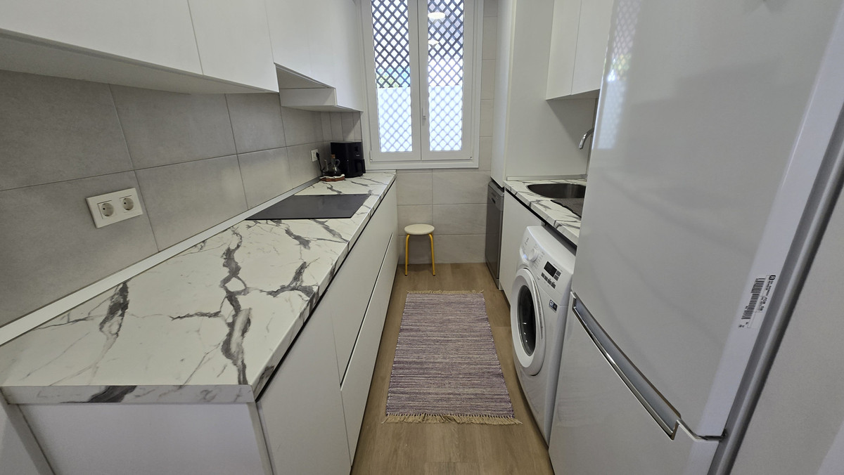 Se vende Apartamento Planta Media de 1 dormitorios en Costa Del Sol, Málaga, España