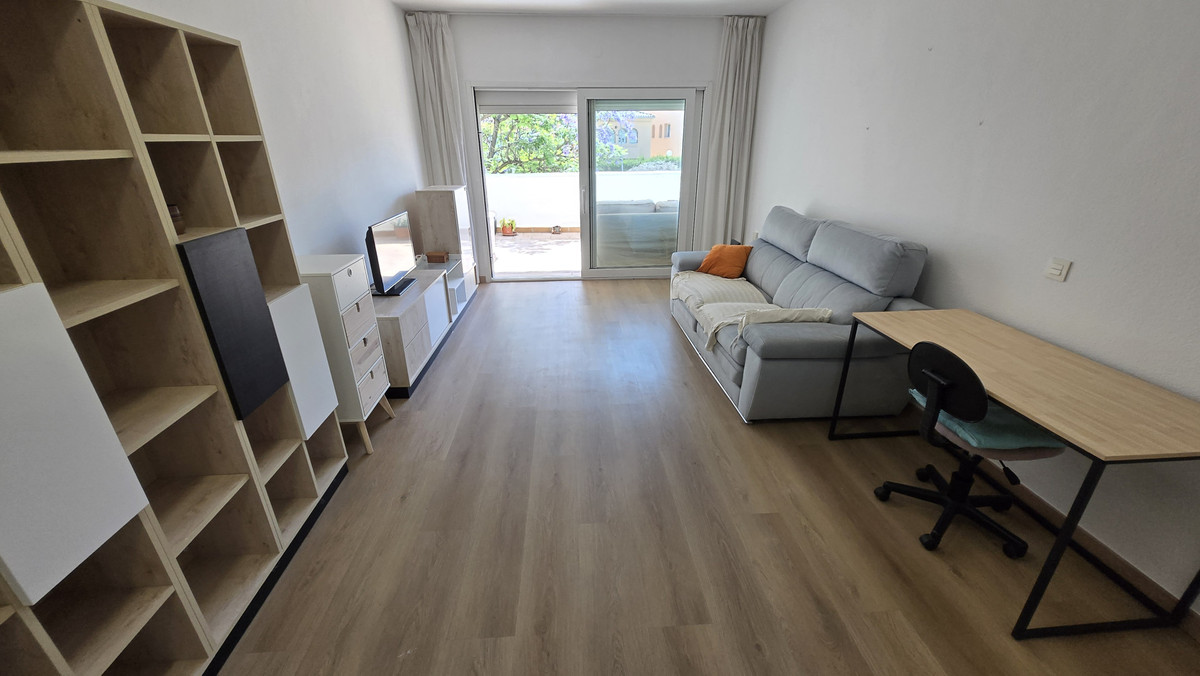 Se vende Apartamento Planta Media de 1 dormitorios en Costa Del Sol, Málaga, España