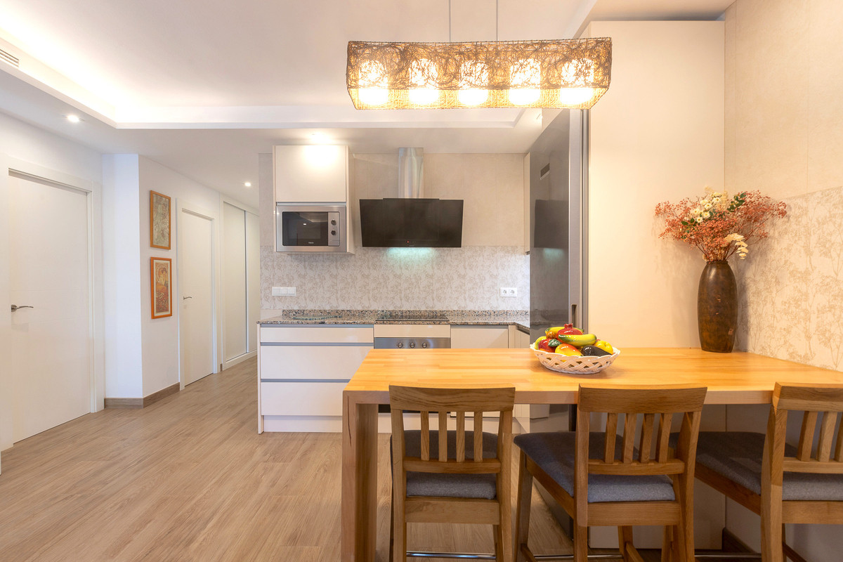 2 Bed Apartment for sale in The Golden Mile Costa Del Sol, Málaga, Spain