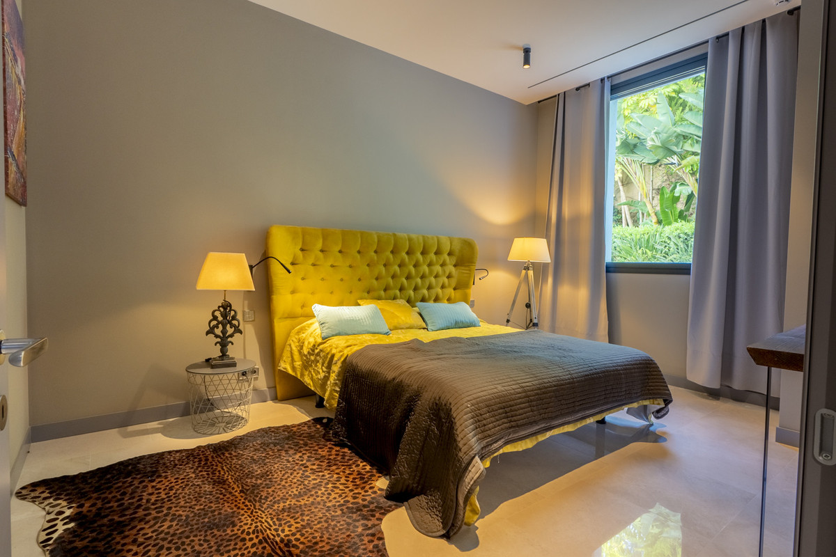Se vende Villa - Chalet de 12 dormitorios en Costa Del Sol, Málaga, España
