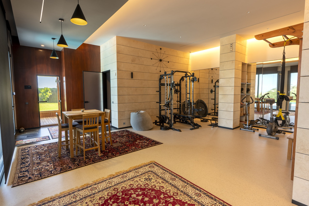 Se vende Villa - Chalet de 12 dormitorios en Costa Del Sol, Málaga, España
