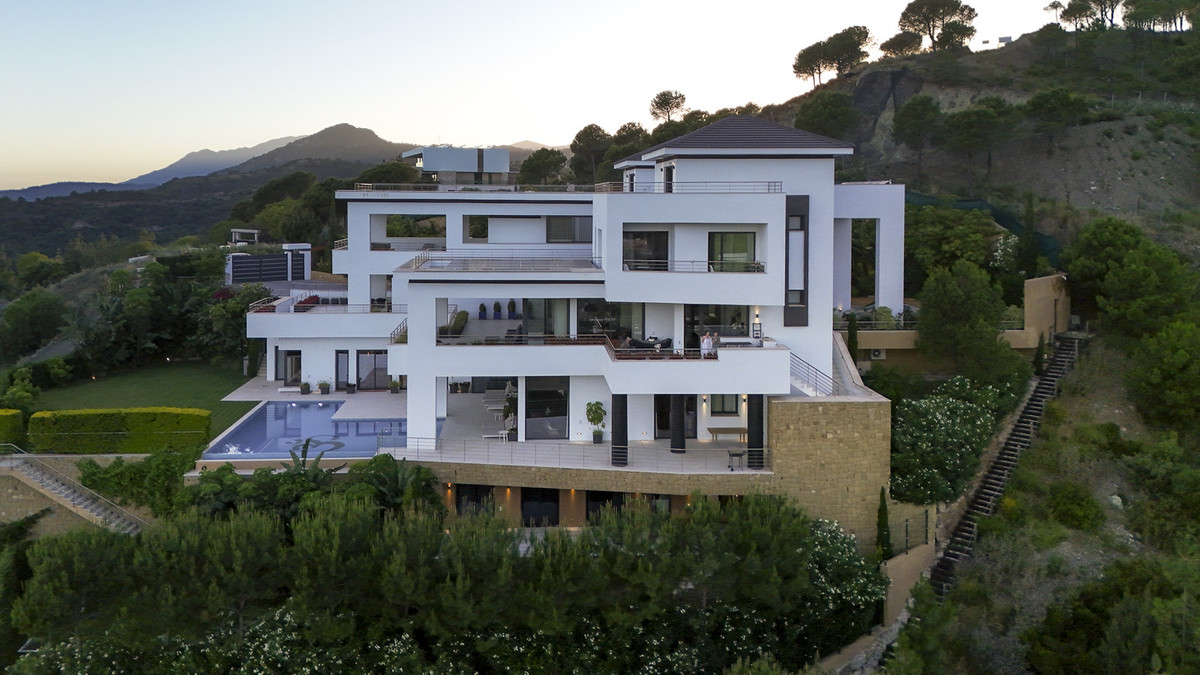 Se vende Villa - Chalet de 12 dormitorios en Costa Del Sol, Málaga, España