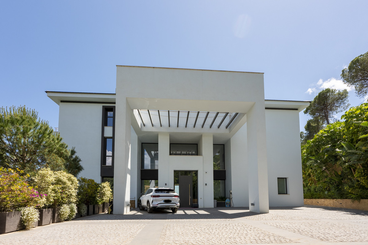 Se vende Villa - Chalet de 12 dormitorios en Costa Del Sol, Málaga, España