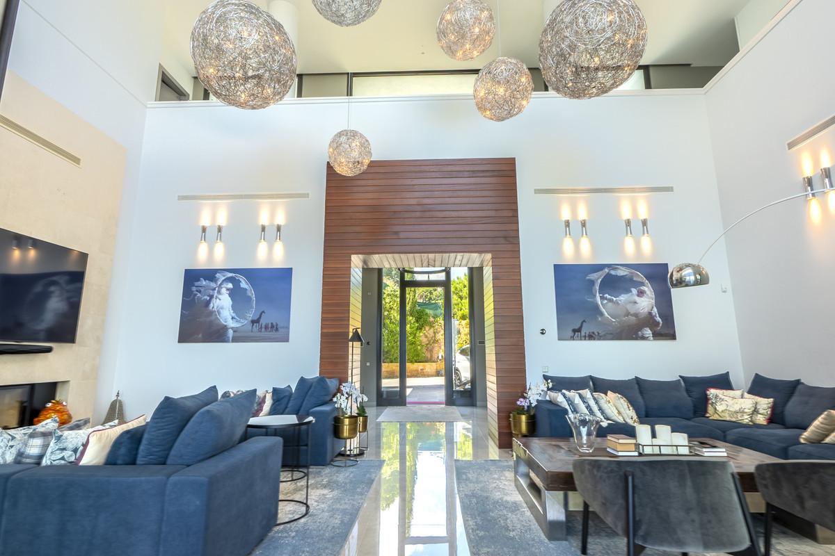 Se vende Villa - Chalet de 12 dormitorios en Costa Del Sol, Málaga, España