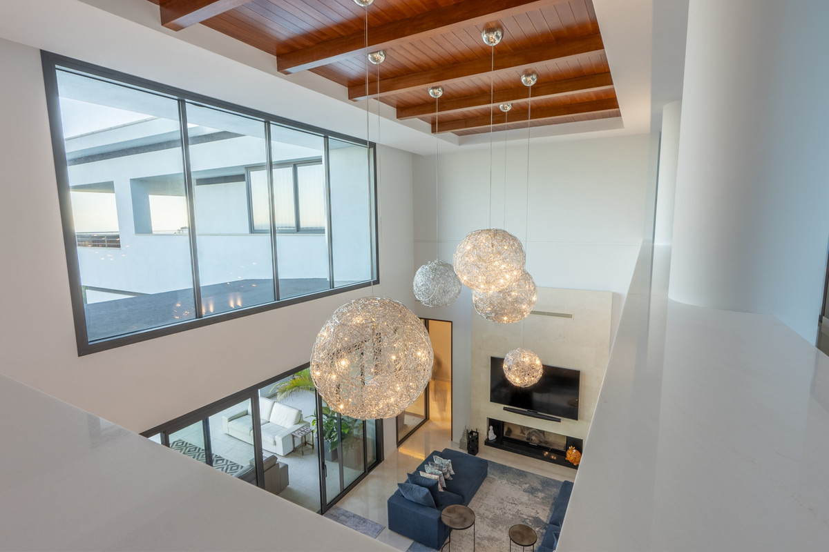 Se vende Villa - Chalet de 12 dormitorios en Costa Del Sol, Málaga, España