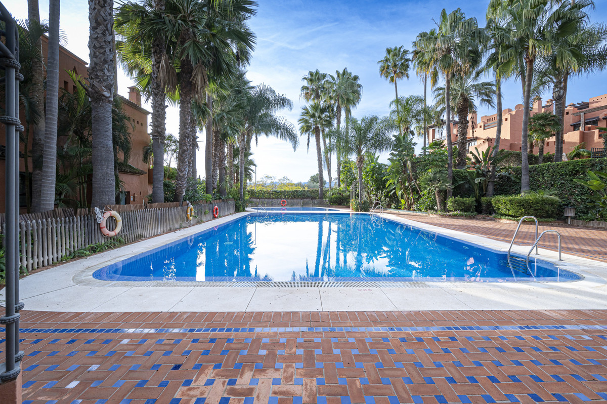 4 Bed Townhouse for sale in The Golden Mile Costa Del Sol, Málaga, Spain