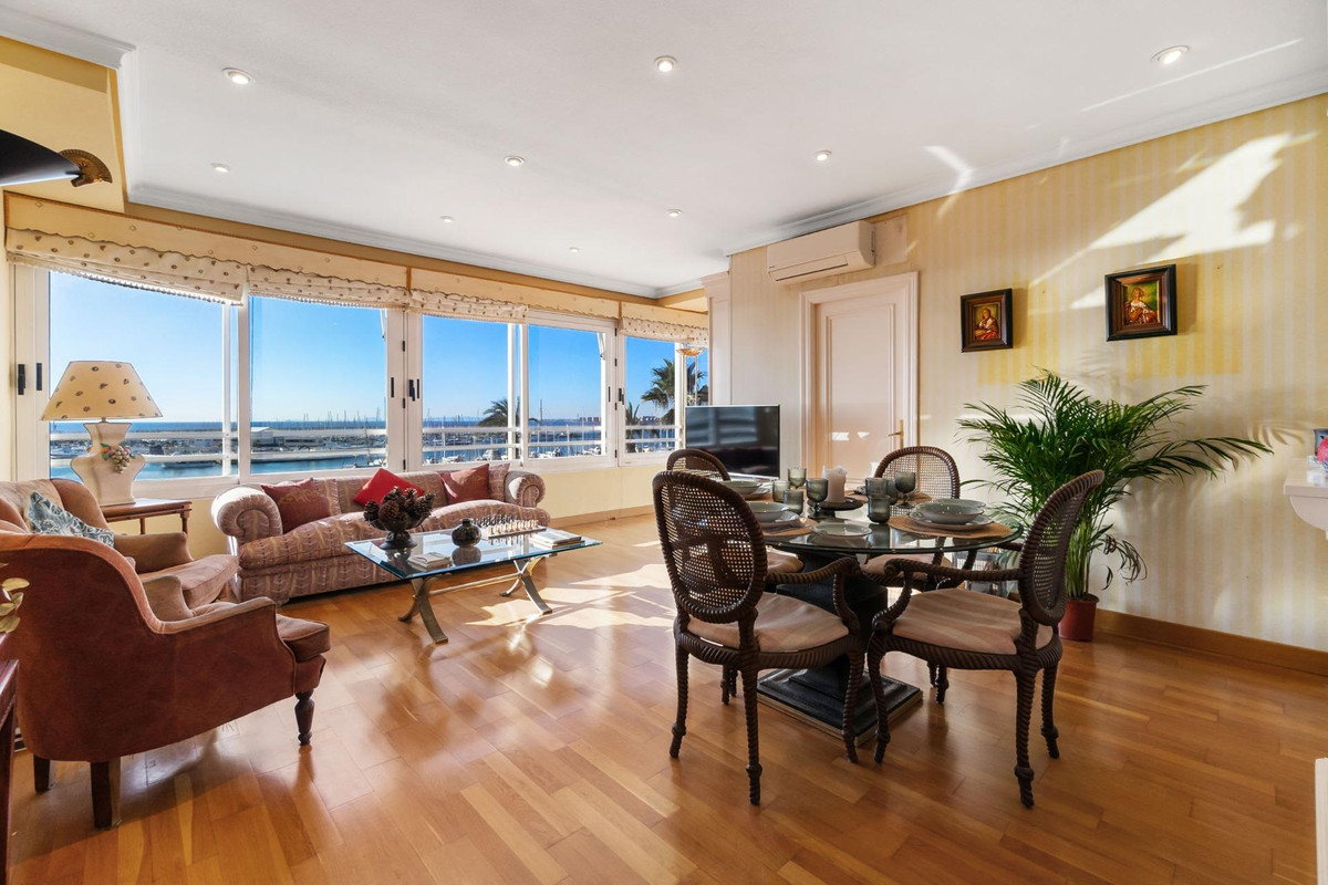 Se vende Apartamento Planta Media de 4 dormitorios en Costa Blanca, Alicante, España