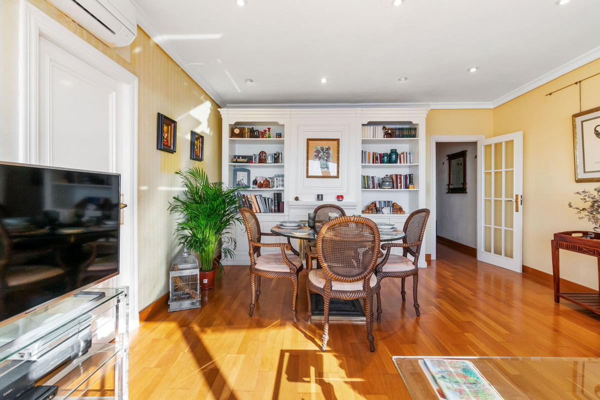 Se vende Apartamento Planta Media de 4 dormitorios en Costa Blanca, Alicante, España