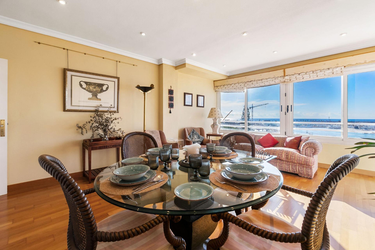 Se vende Apartamento Planta Media de 4 dormitorios en Costa Blanca, Alicante, España