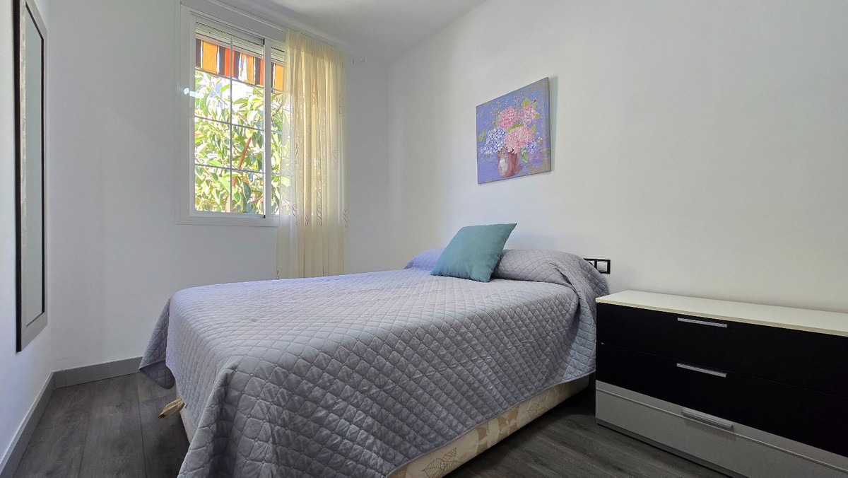 3 Bed Apartment for sale in La Carihuela Costa Del Sol, Málaga, Spain