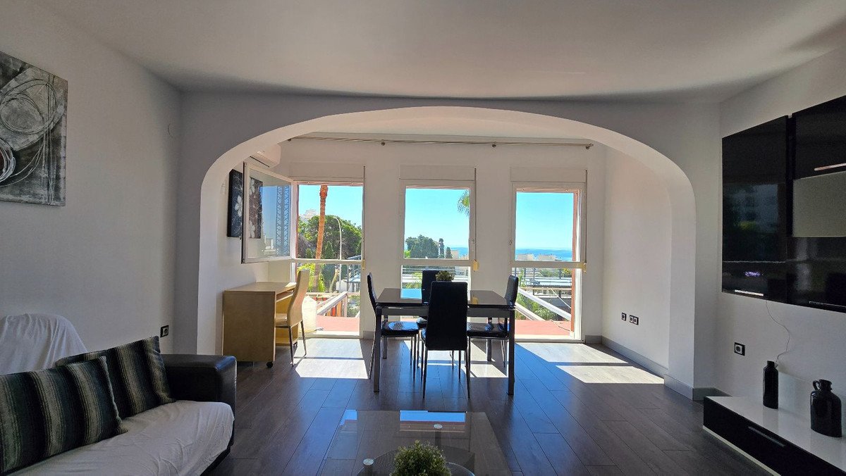3 Bed Apartment for sale in La Carihuela Costa Del Sol, Málaga, Spain
