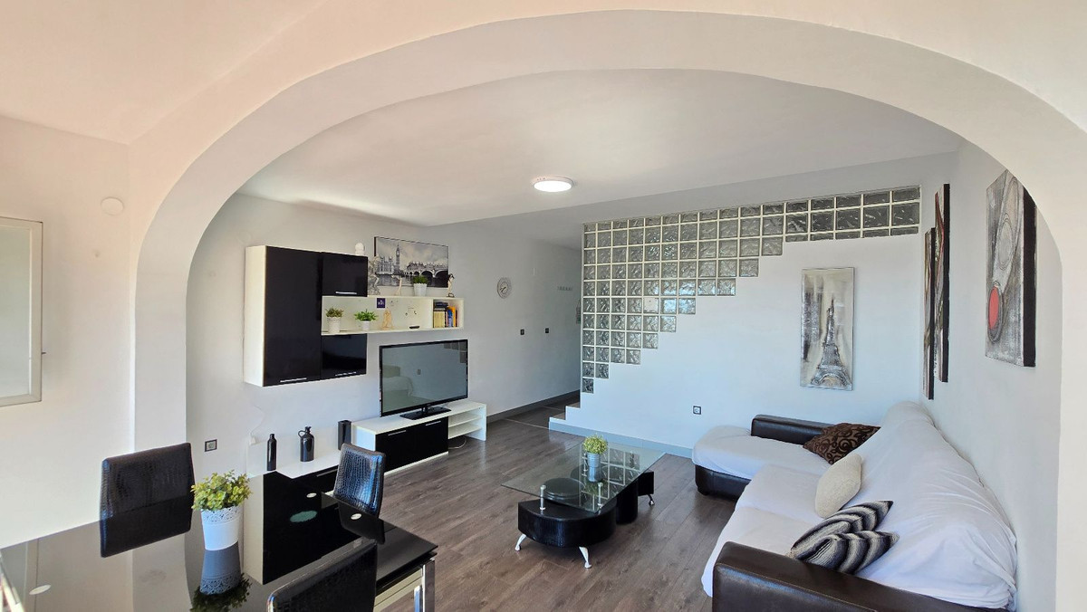 3 Bed Apartment for sale in La Carihuela Costa Del Sol, Málaga, Spain