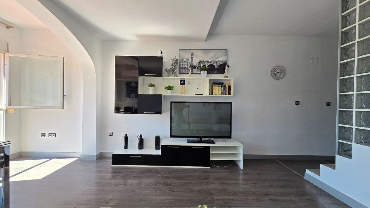 3 Bed Apartment for sale in La Carihuela Costa Del Sol, Málaga, Spain