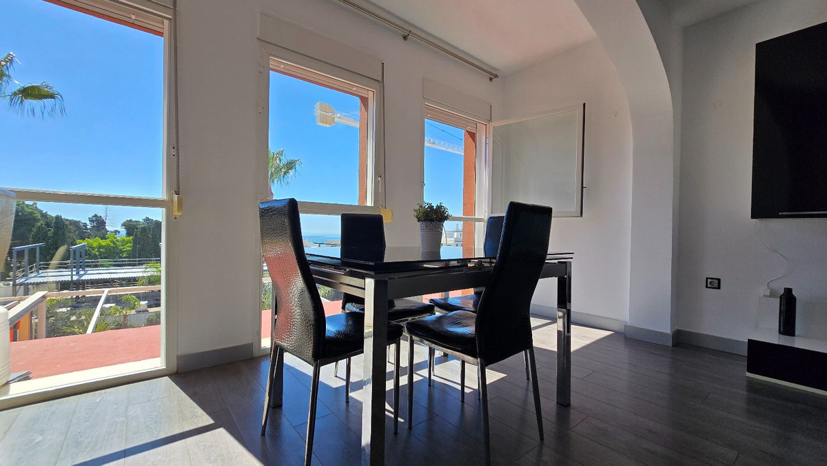 3 Bed Apartment for sale in La Carihuela Costa Del Sol, Málaga, Spain