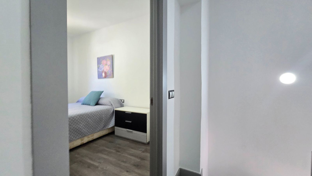 3 Bed Apartment for sale in La Carihuela Costa Del Sol, Málaga, Spain