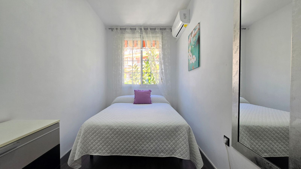 3 Bed Apartment for sale in La Carihuela Costa Del Sol, Málaga, Spain