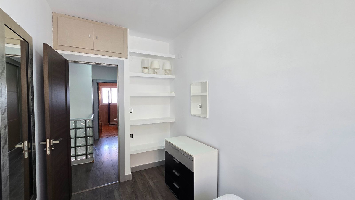 3 Bed Apartment for sale in La Carihuela Costa Del Sol, Málaga, Spain