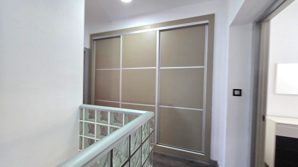 3 Bed Apartment for sale in La Carihuela Costa Del Sol, Málaga, Spain