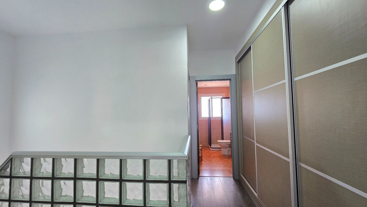 3 Bed Apartment for sale in La Carihuela Costa Del Sol, Málaga, Spain