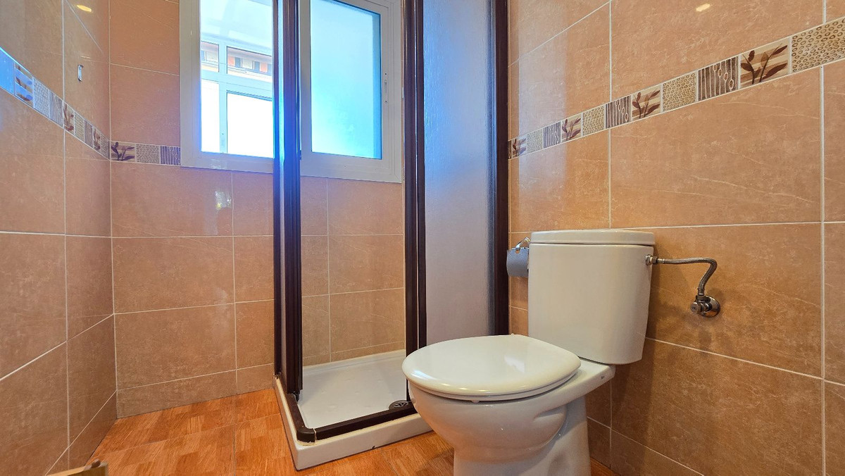 3 Bed Apartment for sale in La Carihuela Costa Del Sol, Málaga, Spain