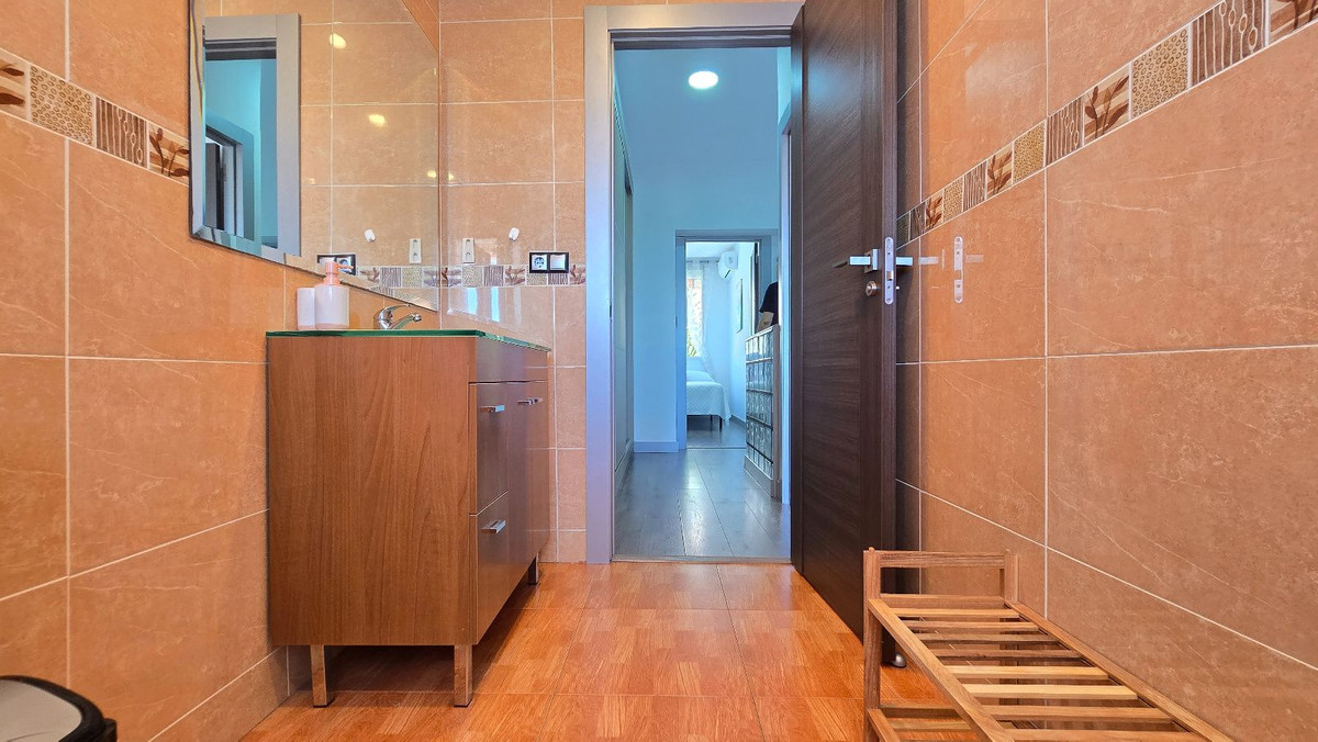 3 Bed Apartment for sale in La Carihuela Costa Del Sol, Málaga, Spain