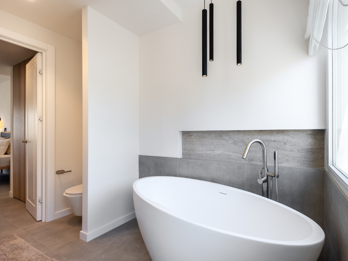 3 Bed Apartment for sale in Benahavís Costa Del Sol, Málaga, Spain