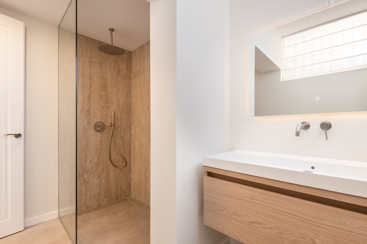 3 Bed Apartment for sale in Benahavís Costa Del Sol, Málaga, Spain