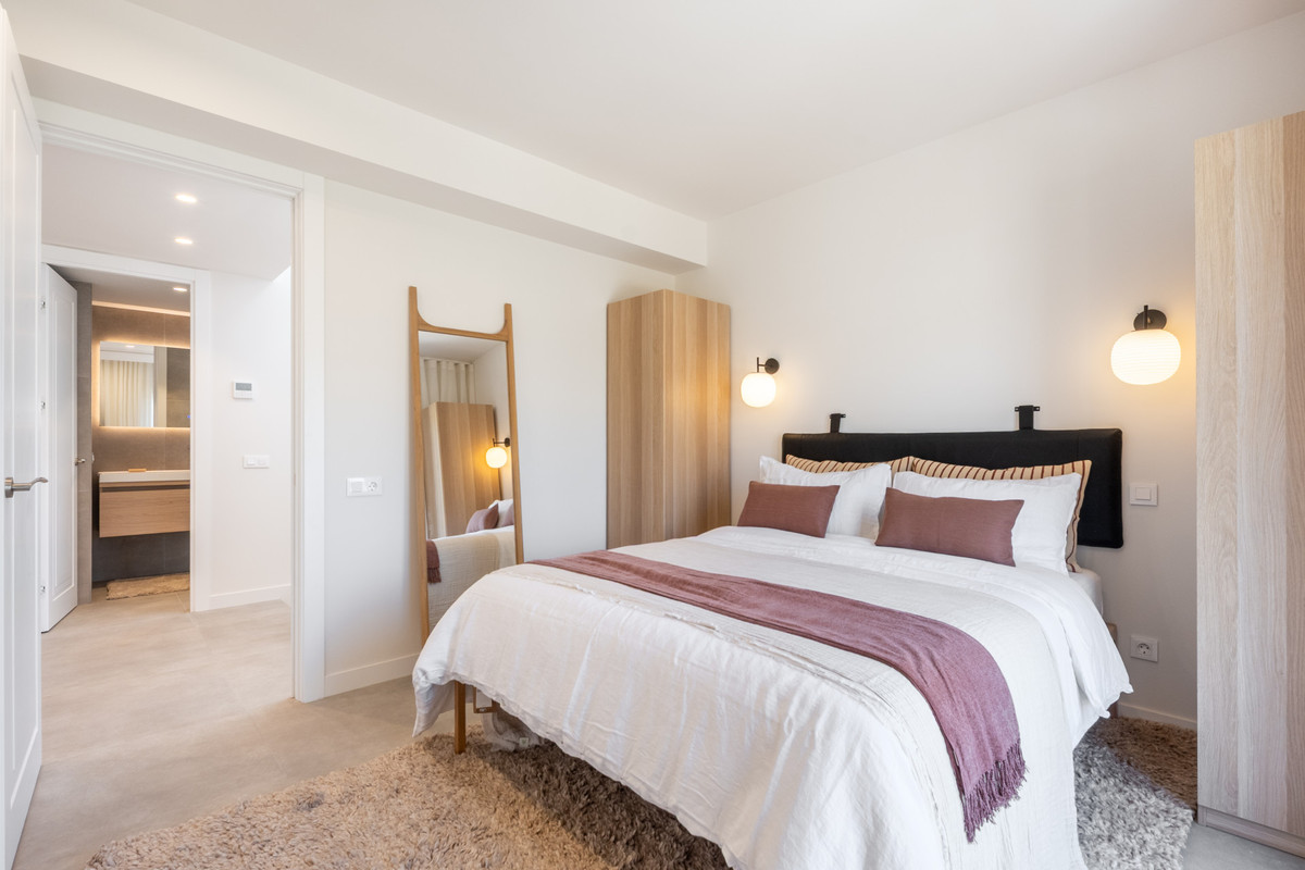 3 Bed Apartment for sale in Benahavís Costa Del Sol, Málaga, Spain