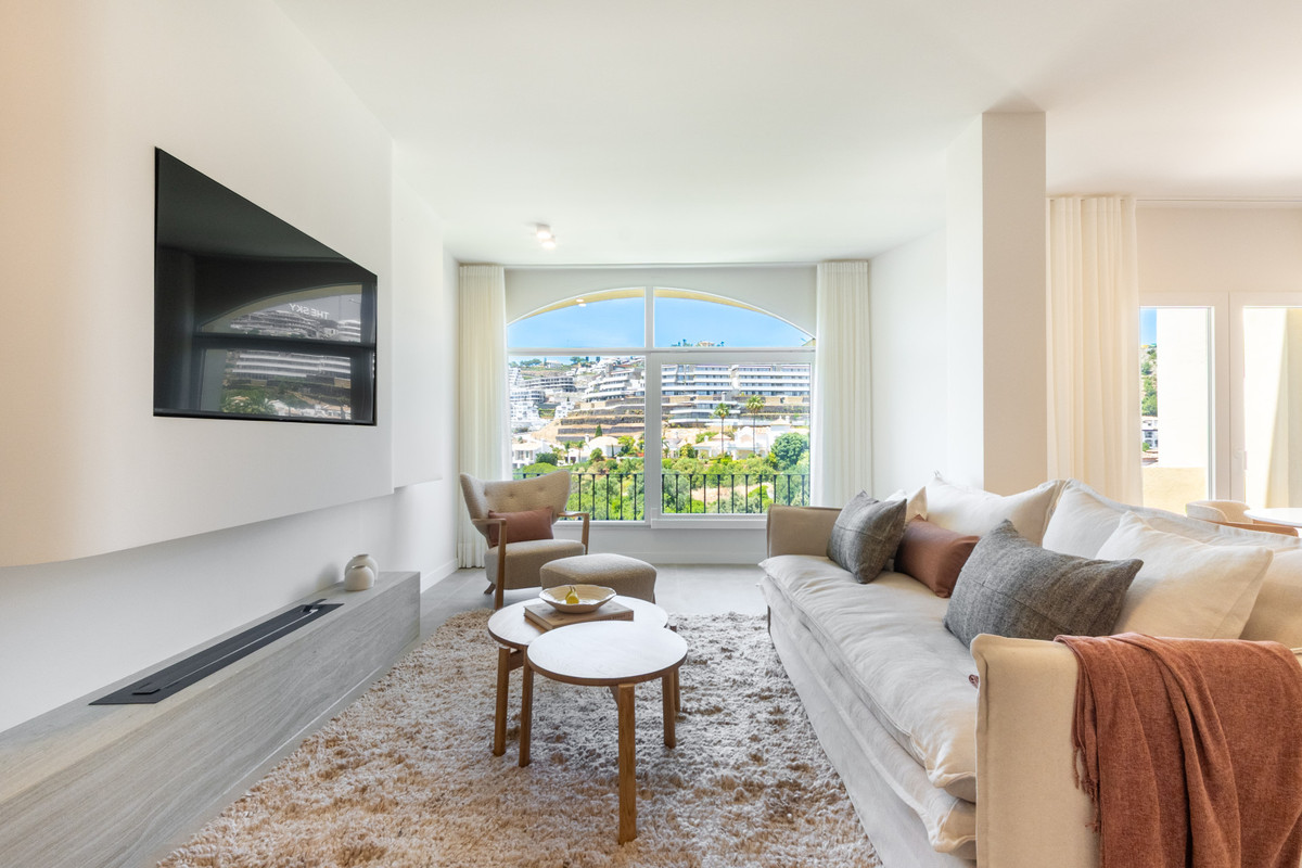 3 Bed Apartment for sale in Benahavís Costa Del Sol, Málaga, Spain